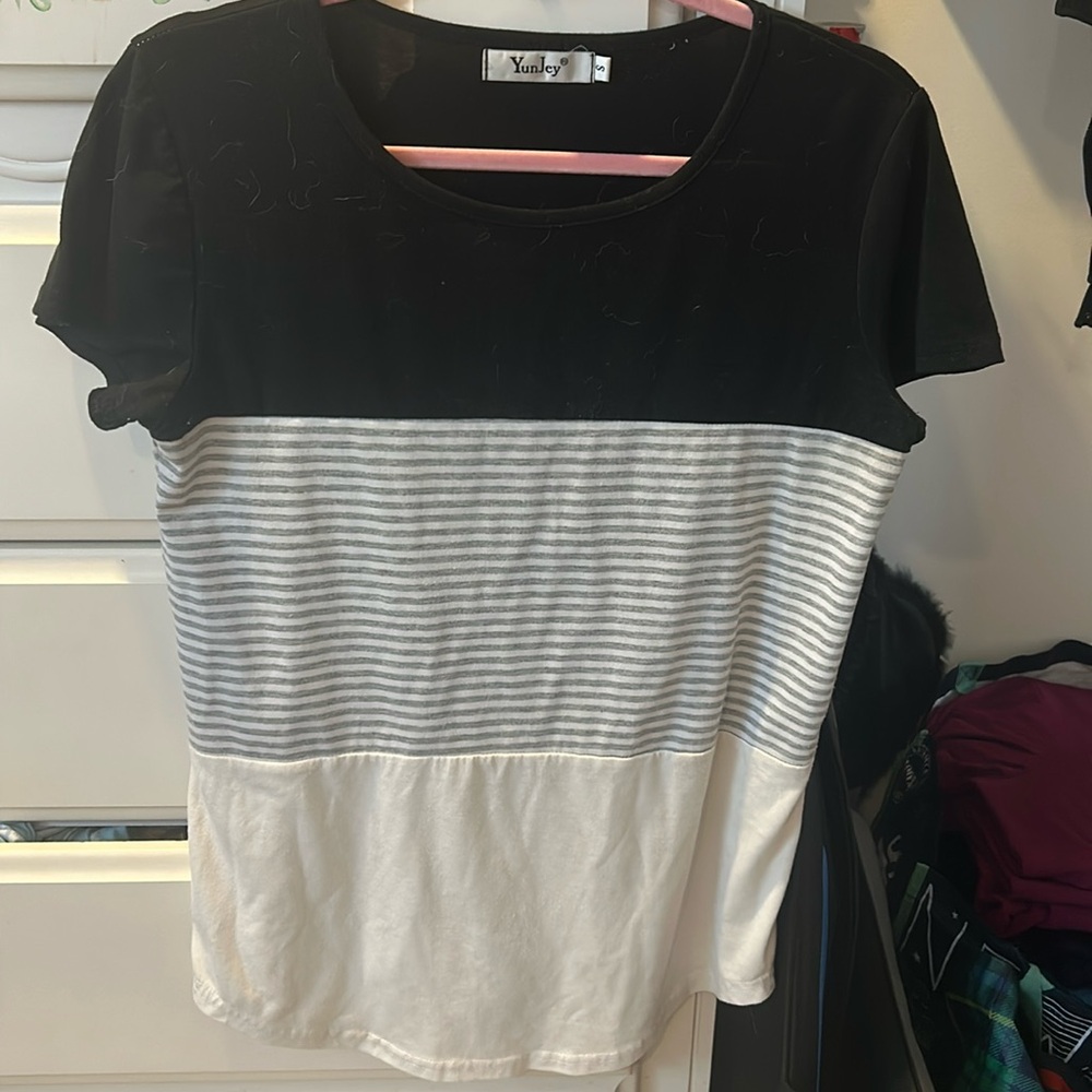 Amazon block T shirt